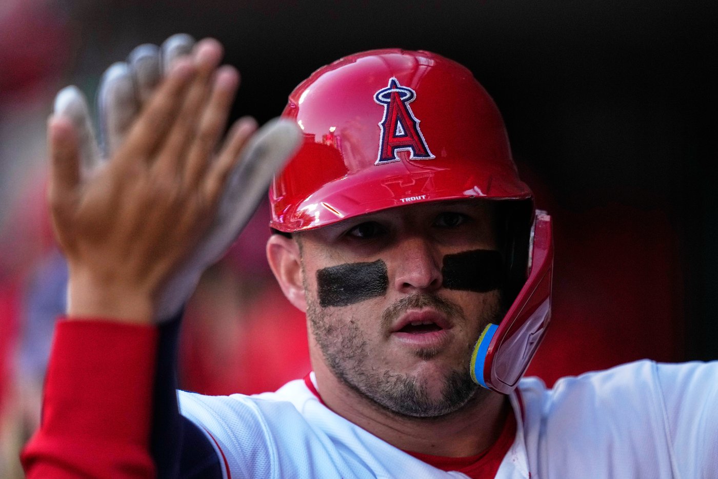 Trout homers and Zeferzahn escapes a jam in the 9th as the Angels beat the White Sox 4-3 | iNFOnews.ca Trout homers and Zeferzahn escapes a jam in the 9th as the Angels beat the White Sox 4-3 | iNFOnews.ca