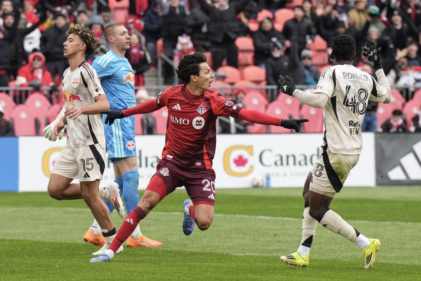 Coach Robin Fraser calls for urgency as Toronto FC hosts Columbus Crew | iNFOnews.ca