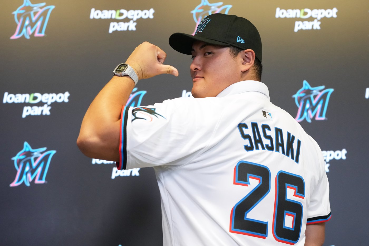 Marlins introduce Japanese slugger Rintaro Sasaki | iNFOnews.ca