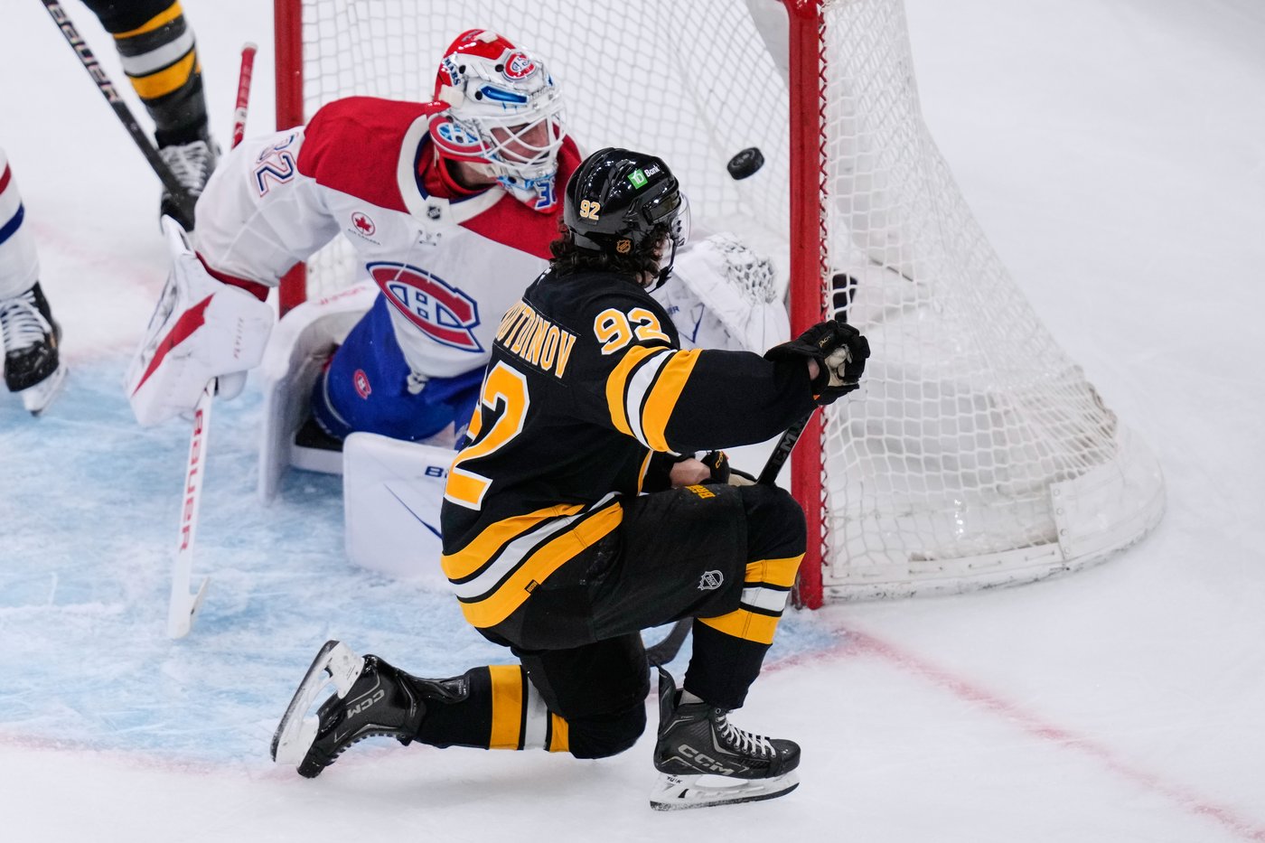 Montreal Canadiens thump Boston Bruins 6-2 in fight-filled affair | iNFOnews.ca Montreal Canadiens thump Boston Bruins 6-2 in fight-filled affair | iNFOnews.ca