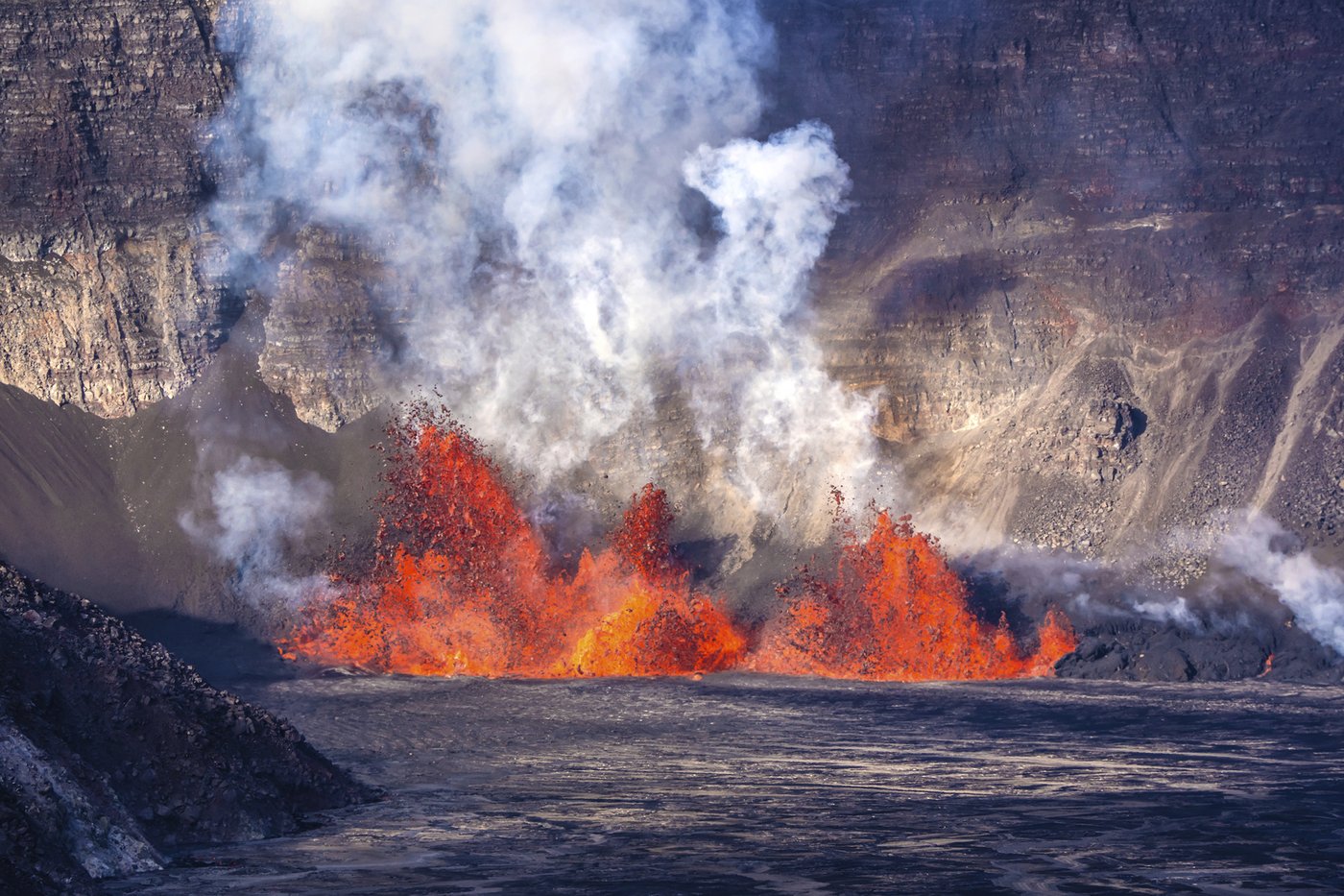 Stunning photos show lava erupting from Hawaii's Kilauea volcano | iNFOnews.ca Stunning photos show lava erupting from Hawaii's Kilauea volcano | iNFOnews.ca