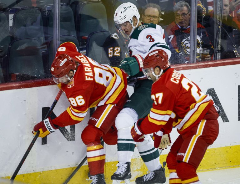 Cooley makes 36 saves to help Flames to 2-1 victory over Wild | iNFOnews.ca