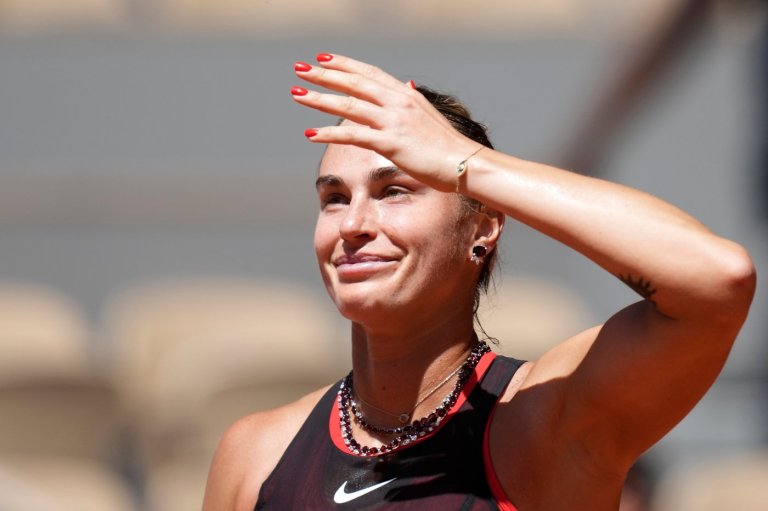 Sabalenka takes advantage of heat wave in French Open win. Medvedev loses in 5 sets | iNFOnews.ca