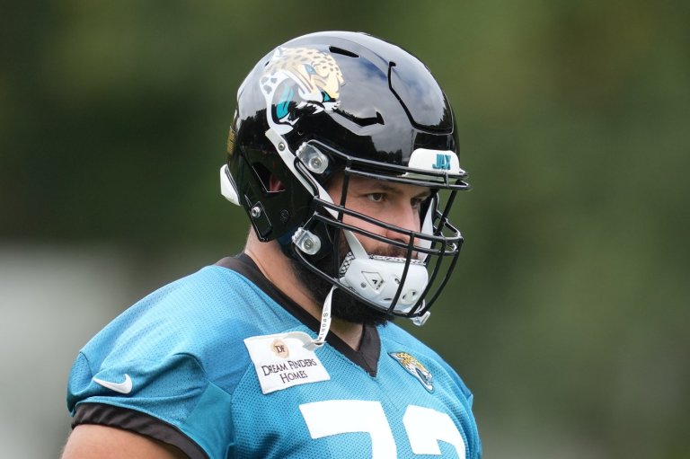 Jaguars center Hainsey active for Wembley game against Rams | iNFOnews.ca