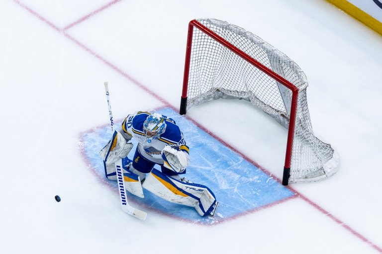 Hofer makes 22 saves to help Blues beat Washington 3-0 | iNFOnews.ca