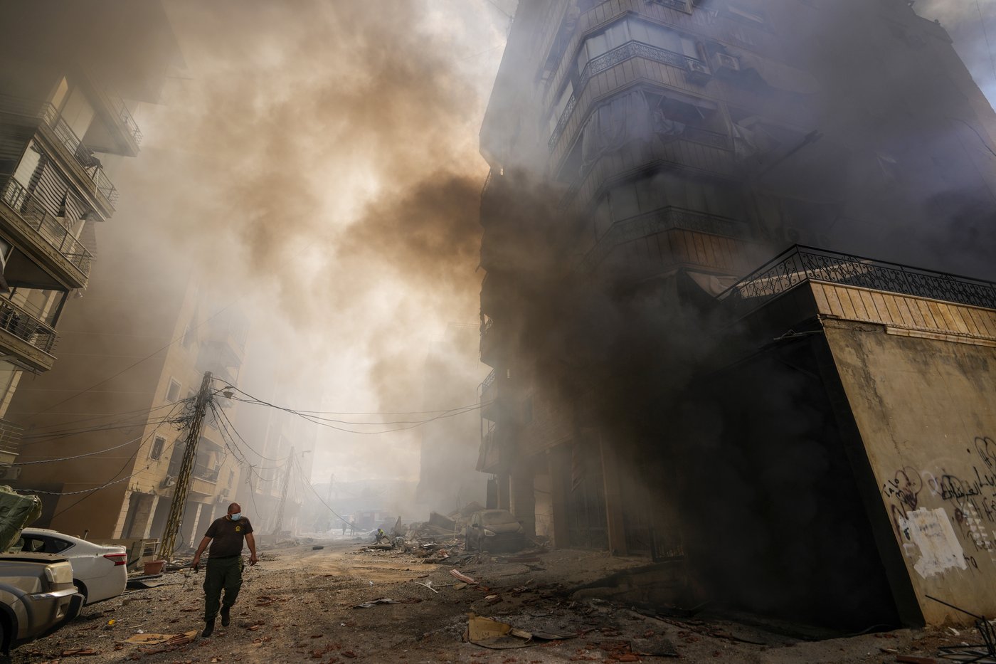 Middle East latest: UN ponders how to calm the conflict as Israel battles militants on two fronts | iNFOnews.ca