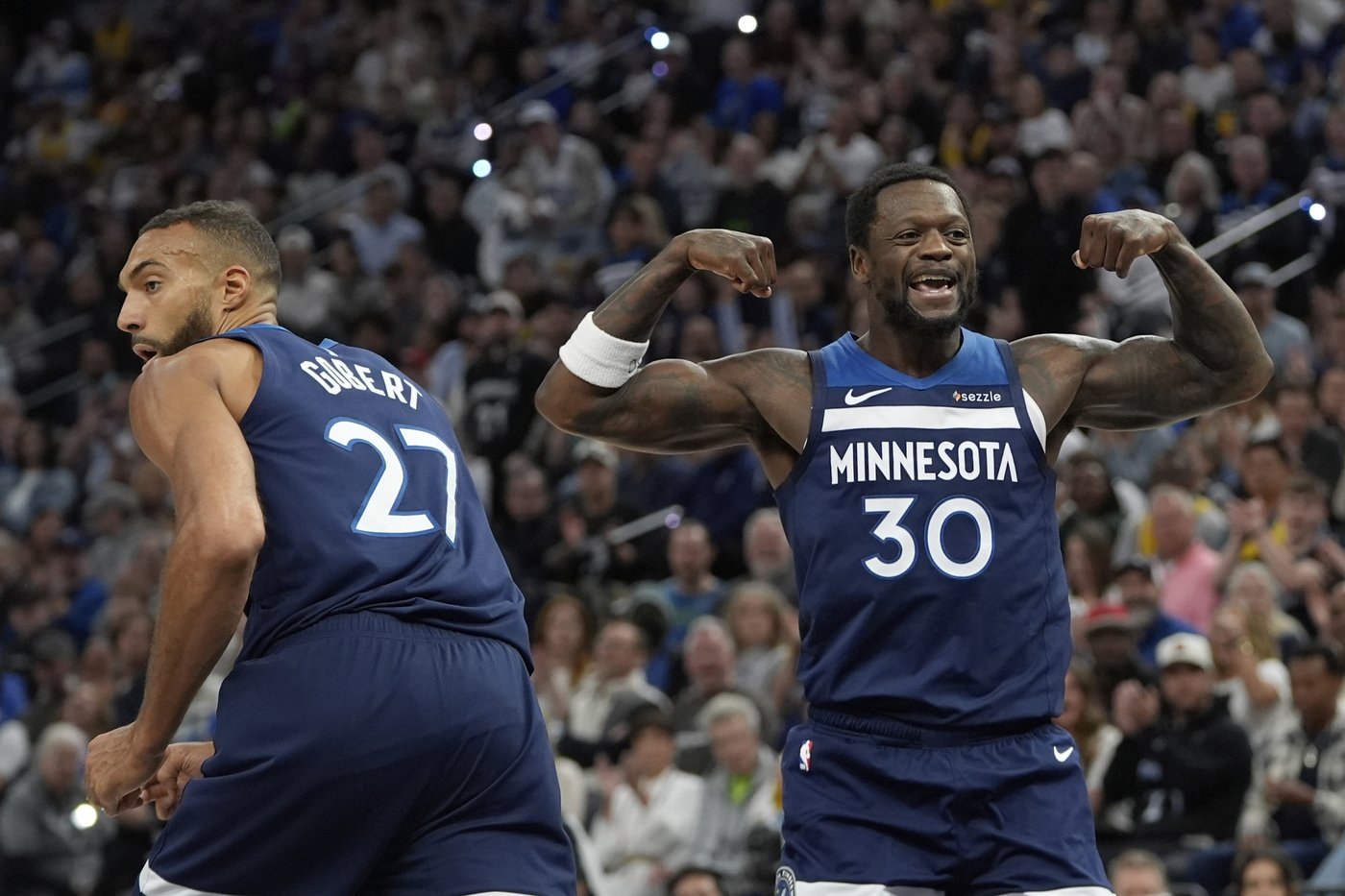 Timberwolves push Lakers to edge of elimination with 116-113 comeback win behind Edwards' 43 points | iNFOnews.ca