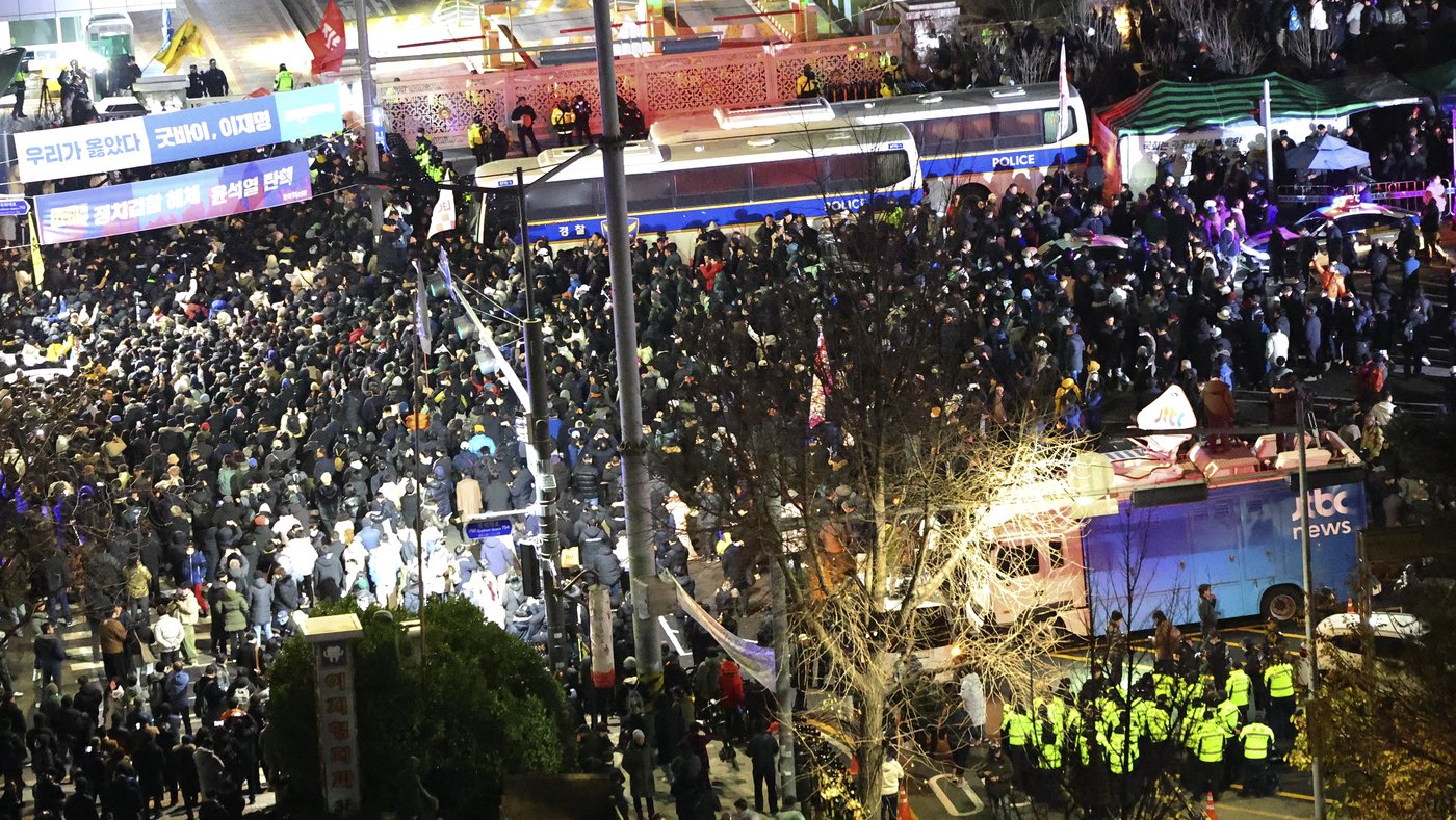 South Korea lifts president's martial law decree after lawmakers reject military rule | iNFOnews.ca