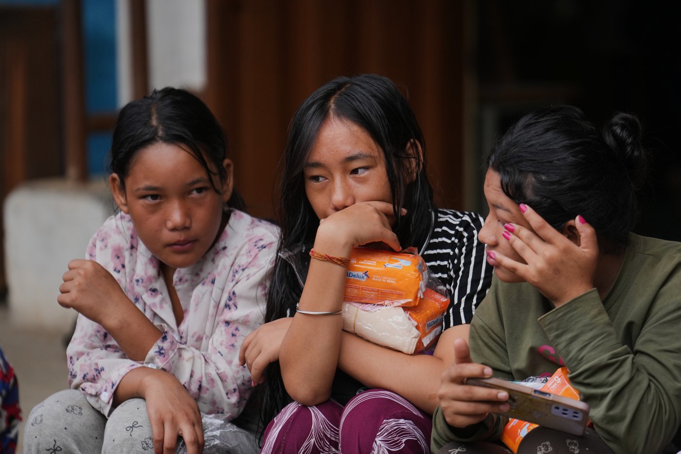 Mass burials in Nepal as death toll from flash floods exceeds 1,000 | iNFOnews.ca