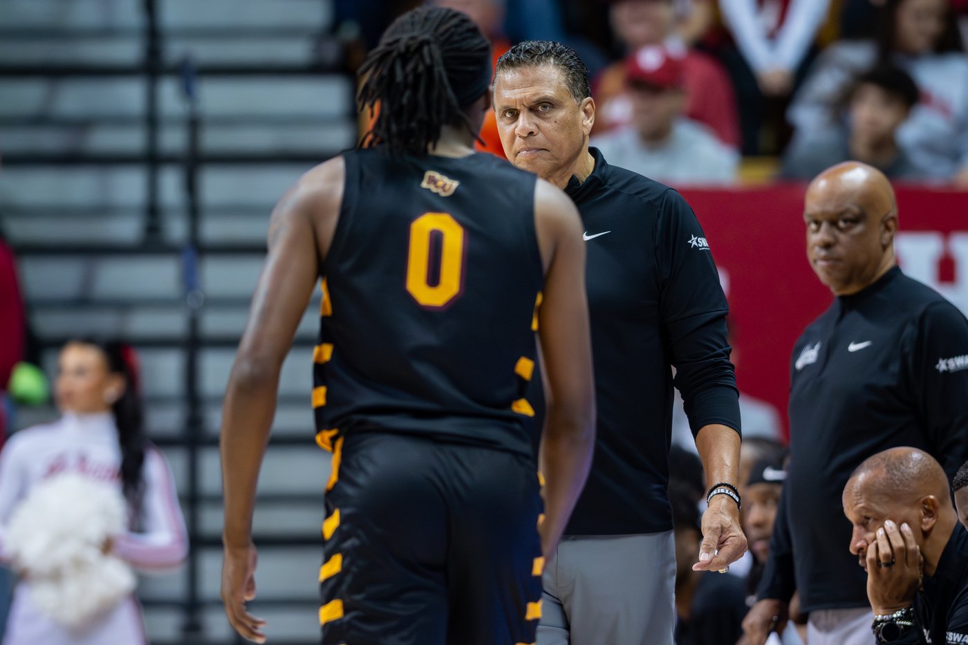 No. 25 Indiana returns from break and takes control quickly in 100-56 rout of Bethune-Cookman | iNFOnews.ca No. 25 Indiana returns from break and takes control quickly in 100-56 rout of Bethune-Cookman | iNFOnews.ca