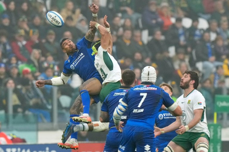 Springboks playing with 14 again after early red card against Italy in Turin | iNFOnews.ca