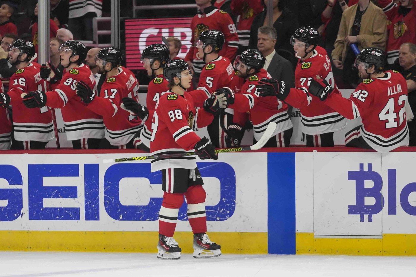 Matt Duchene and Jamie Benn lead the Stars past the Blackhawks 5-1 | iNFOnews.ca