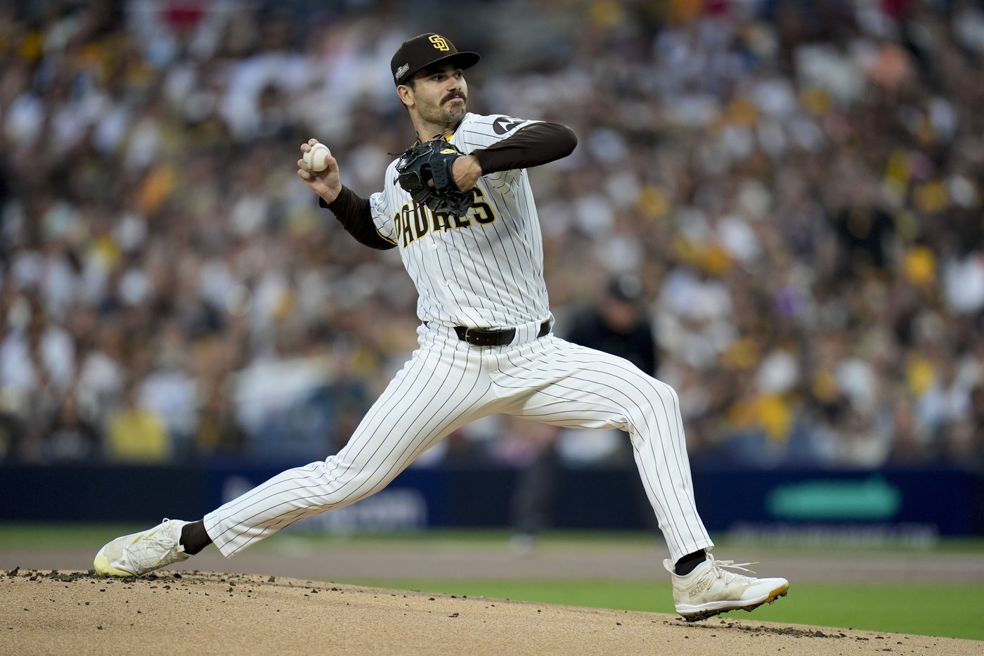 Betts and Ohtani help the Dodgers stay alive in NLDS with 8-0 win vs the Padres | iNFOnews.ca Betts and Ohtani help the Dodgers stay alive in NLDS with 8-0 win vs the Padres | iNFOnews.ca