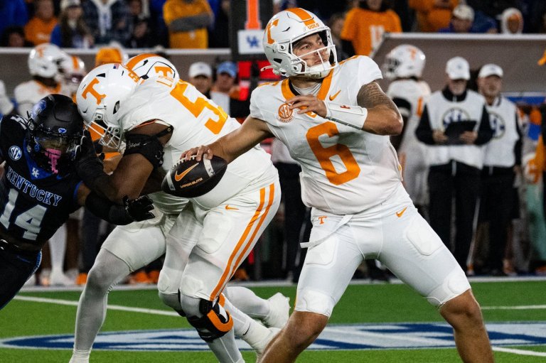 Aguilar throws three touchdowns to lead No. 17 Tennessee over Kentucky | iNFOnews.ca Aguilar throws three touchdowns to lead No. 17 Tennessee over Kentucky | iNFOnews.ca