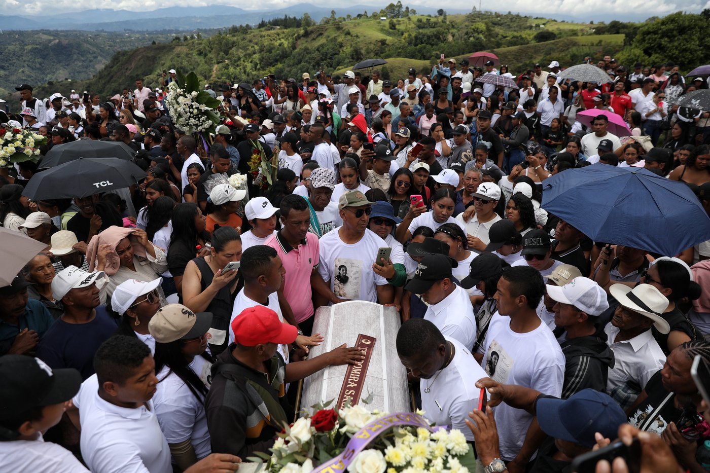 Colombia hit by wave of attacks ahead of presidential election, in photos | iNFOnews.ca