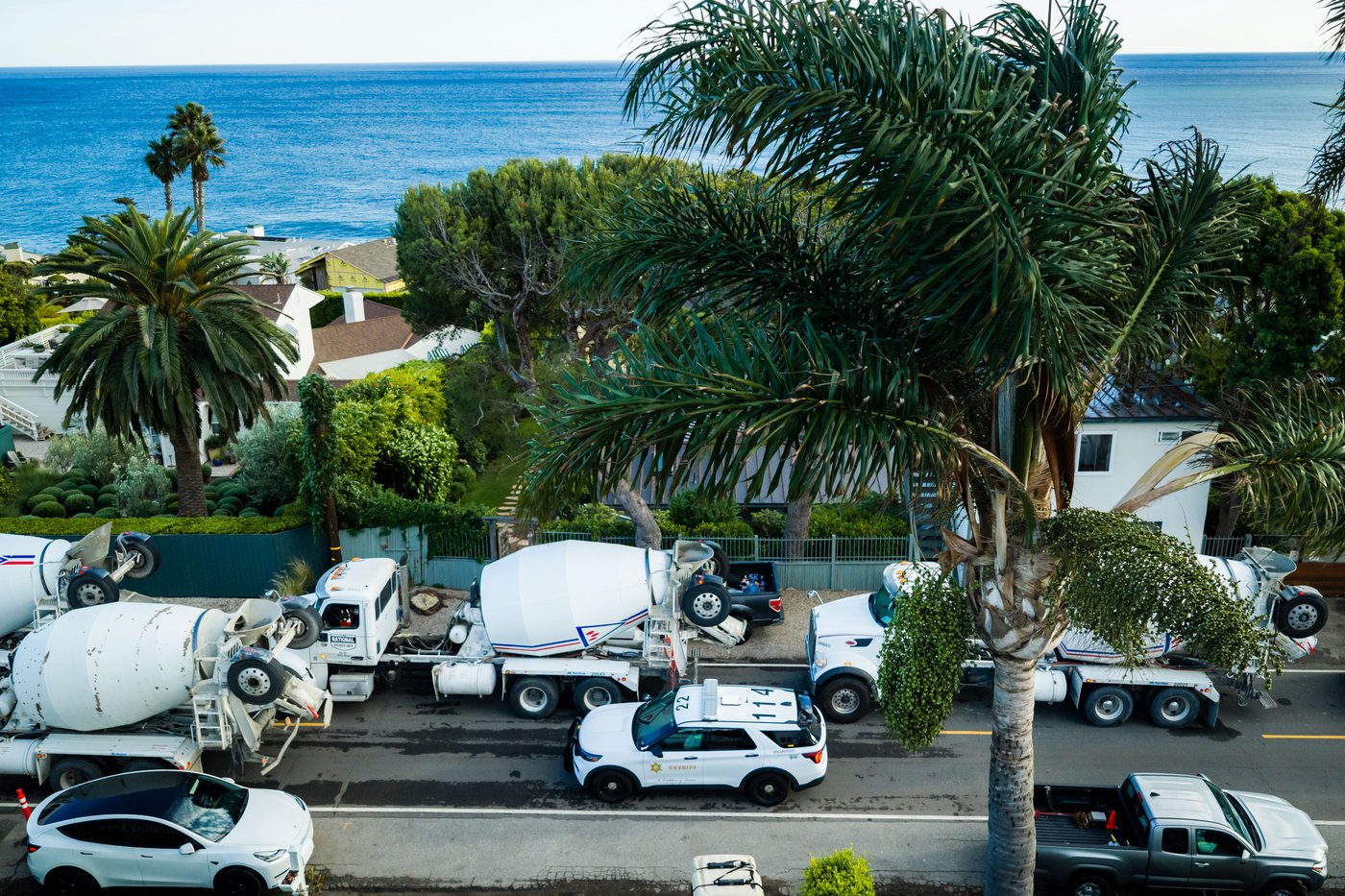 Driveway of coastal mansion owned by Nicolas Cage collapses | iNFOnews.ca Driveway of coastal mansion owned by Nicolas Cage collapses | iNFOnews.ca