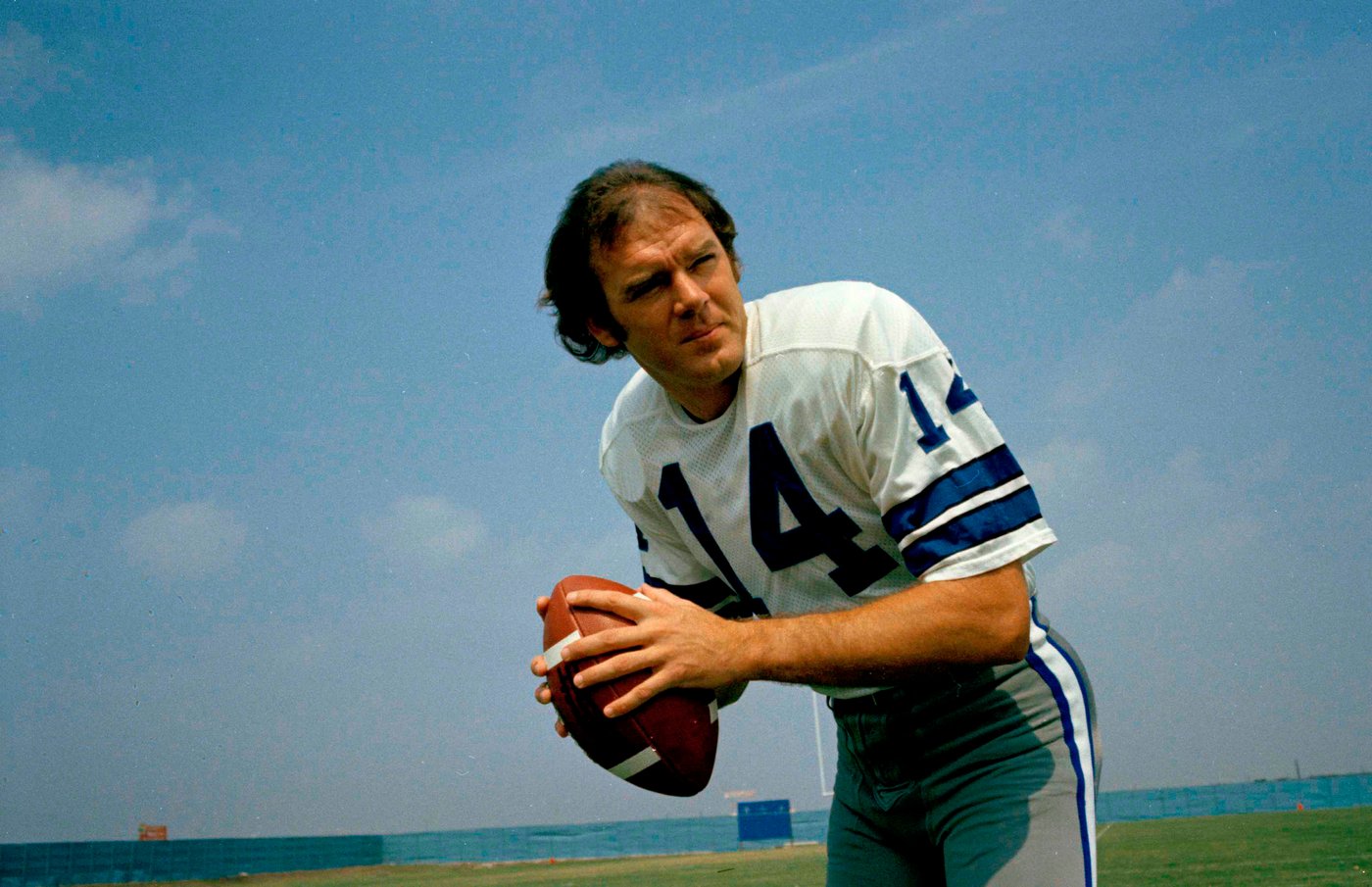 Craig Morton, who became the first quarterback to start Super Bowl for two franchises, dies at 83 | iNFOnews.ca