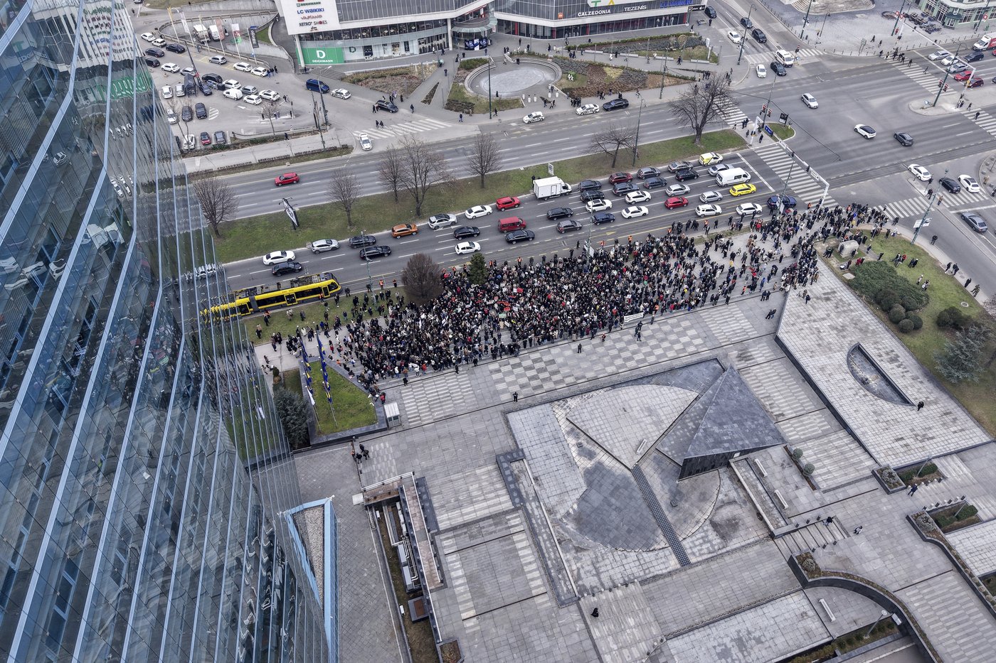 Bosnian students rally for justice, drawing inspiration from anti-graft struggle in Serbia | iNFOnews.ca