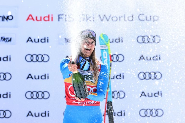 Lindsey Vonn loses lead in World Cup downhill standings as Laura Pirovano wins by 0.01 again | iNFOnews.ca