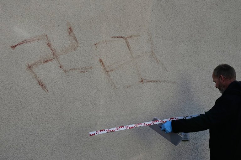 Police investigate swastikas painted with human blood in Germany | iNFOnews.ca