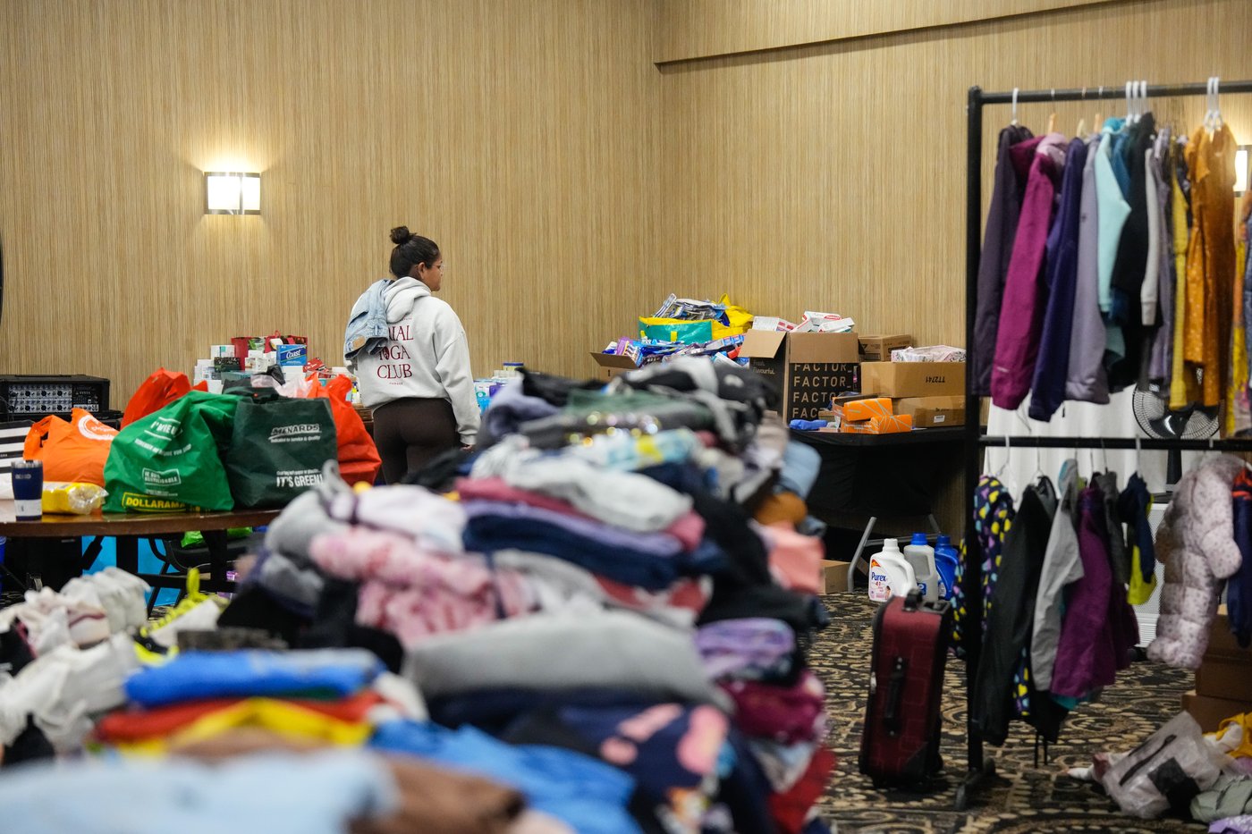 Premier Doug Ford warns wildfire evacuees to not return to their homes | iNFOnews.ca