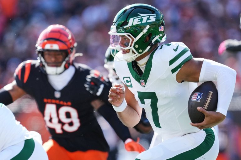 Hall and Fields help the Jets edge the Bengals 39-38 for their 1st win of the season | iNFOnews.ca Hall and Fields help the Jets edge the Bengals 39-38 for their 1st win of the season | iNFOnews.ca