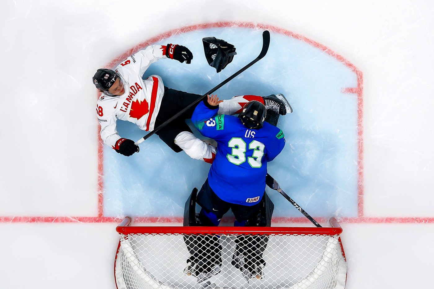 Canada remains perfect in five games at the ice hockey worlds after beating Slovenia | iNFOnews.ca Canada remains perfect in five games at the ice hockey worlds after beating Slovenia | iNFOnews.ca