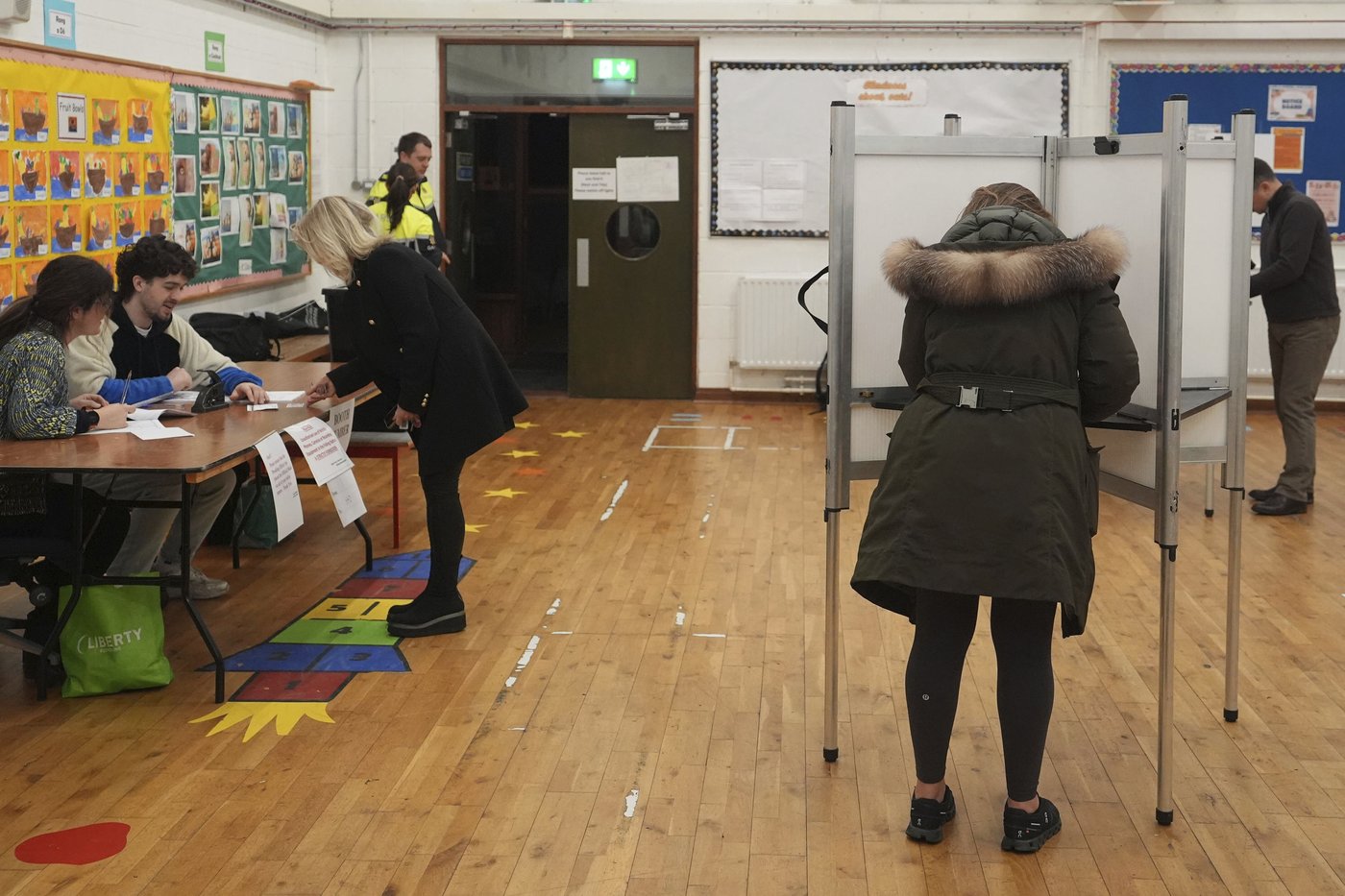 Ireland headed for coalition government following parliamentary election, exit poll suggests | iNFOnews.ca Ireland headed for coalition government following parliamentary election, exit poll suggests | iNFOnews.ca