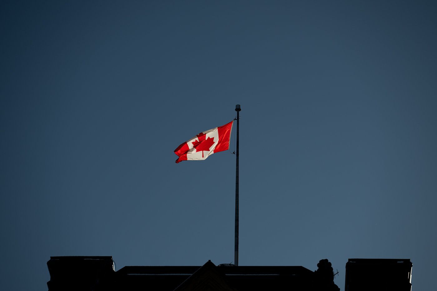 Leger poll: Canadians anxious but ready to rally against Trump's threats | iNFOnews.ca Leger poll: Canadians anxious but ready to rally against Trump's threats | iNFOnews.ca