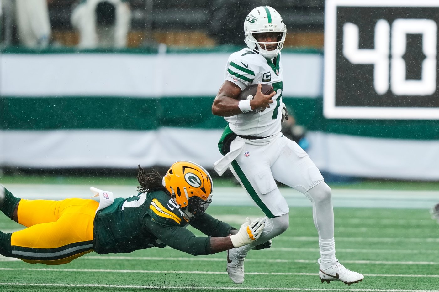 Dan Campbell keeps faith Kelvin Sheppard can turn around Lions defense as Jets travel to Detroit | iNFOnews.ca
