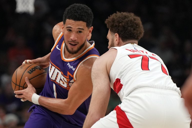 Devin Booker scores 25, Suns cruise past the Raptors 120-98 to end a 5-game skid | iNFOnews.ca