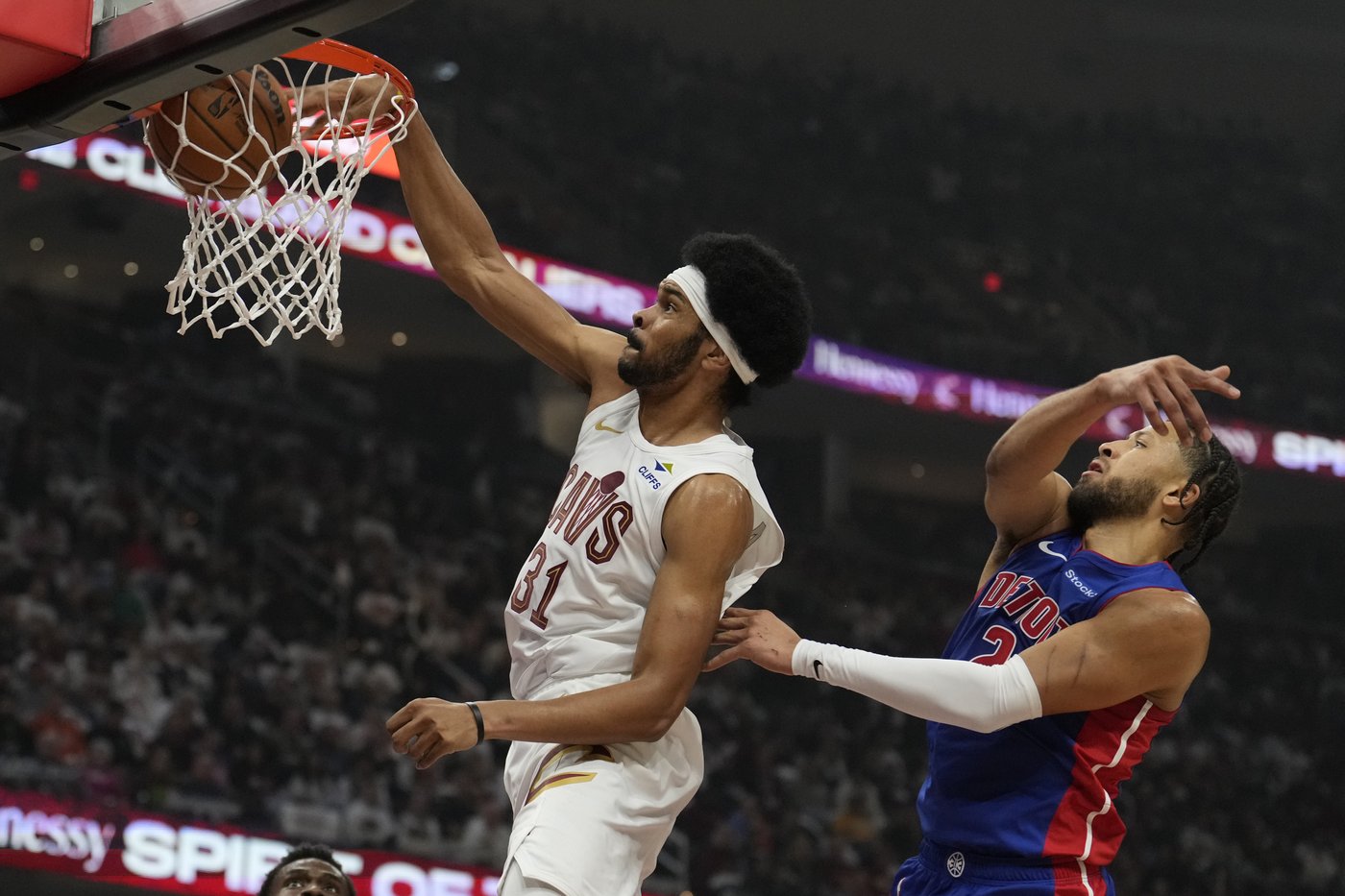 Mitchell, Wade help Cavaliers beat Pistons 113-101 in Bickerstaff's return to Cleveland | iNFOnews.ca