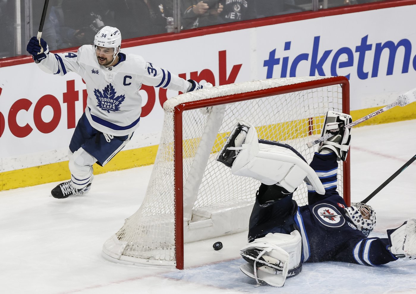 Leafs embrace road support, repay fans in Winnipeg with OT win | iNFOnews.ca
