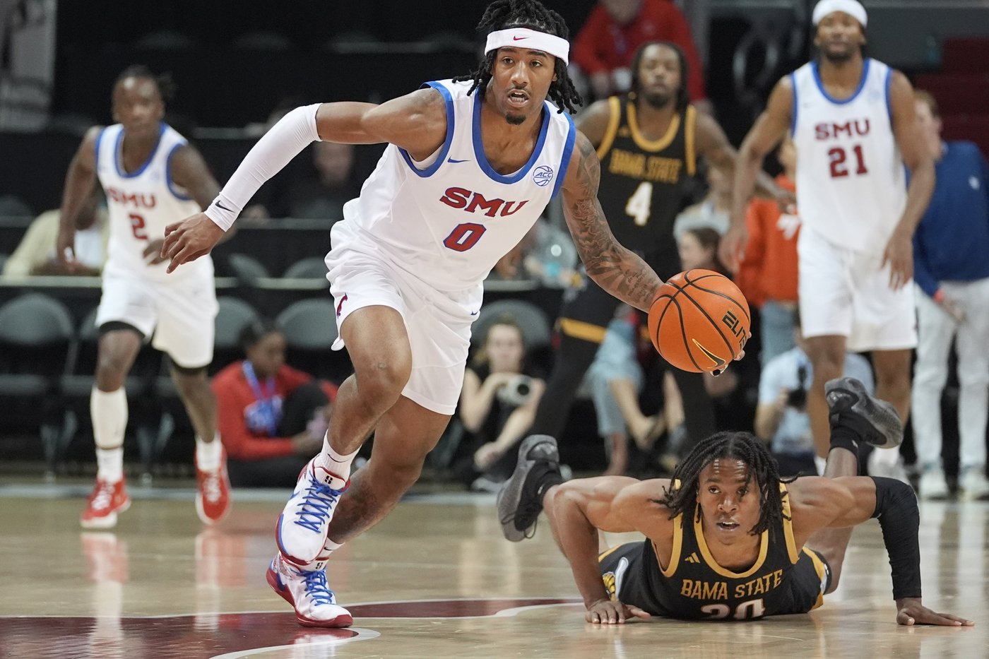 Oquendo's 20 leads 7 SMU players in double figures; Mustangs beat Alabama St. 101-72 | iNFOnews.ca