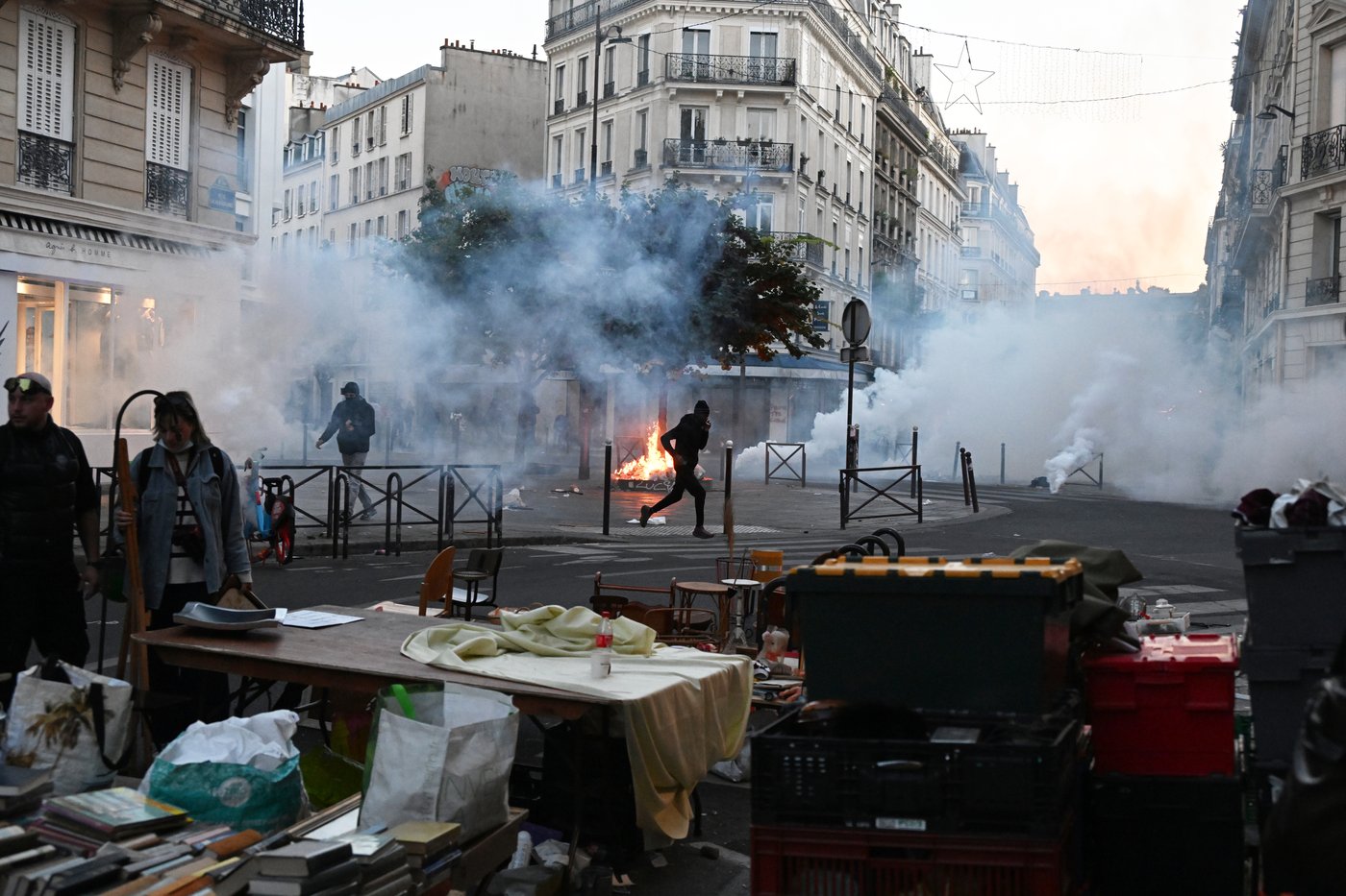 Macron condemns those who 'sought to bring down the Republic' after rioting mars nationwide protests | iNFOnews.ca