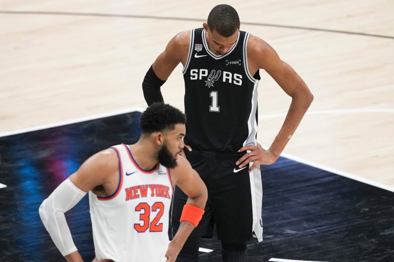 Wembanyama scores 26 but struggles from field in NBA Finals debut as Spurs fall to Knicks in Game 1 | iNFOnews.ca