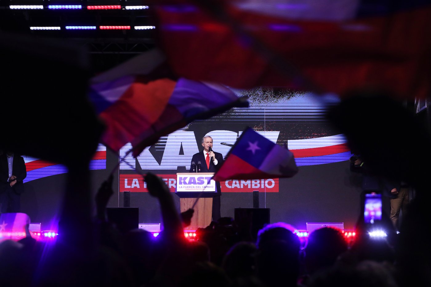 Chile's hard-right holds the upper hand as presidential election goes to a tense runoff | iNFOnews.ca Chile's hard-right holds the upper hand as presidential election goes to a tense runoff | iNFOnews.ca