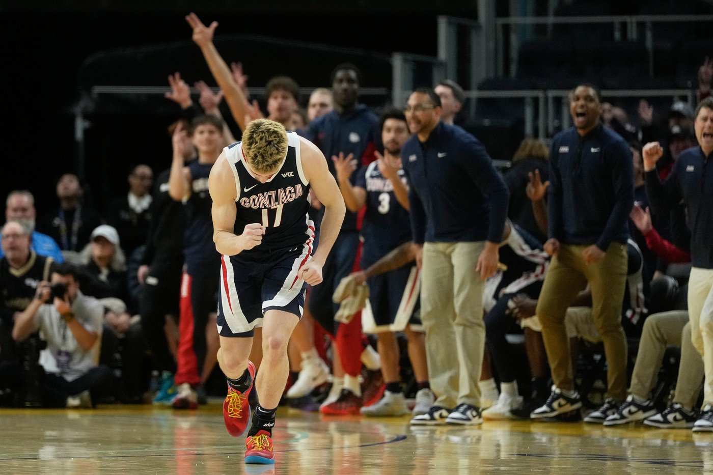 Graham Ike scores 22 points as No. 11 Gonzaga beats San Francisco 80-59 | iNFOnews.ca Graham Ike scores 22 points as No. 11 Gonzaga beats San Francisco 80-59 | iNFOnews.ca