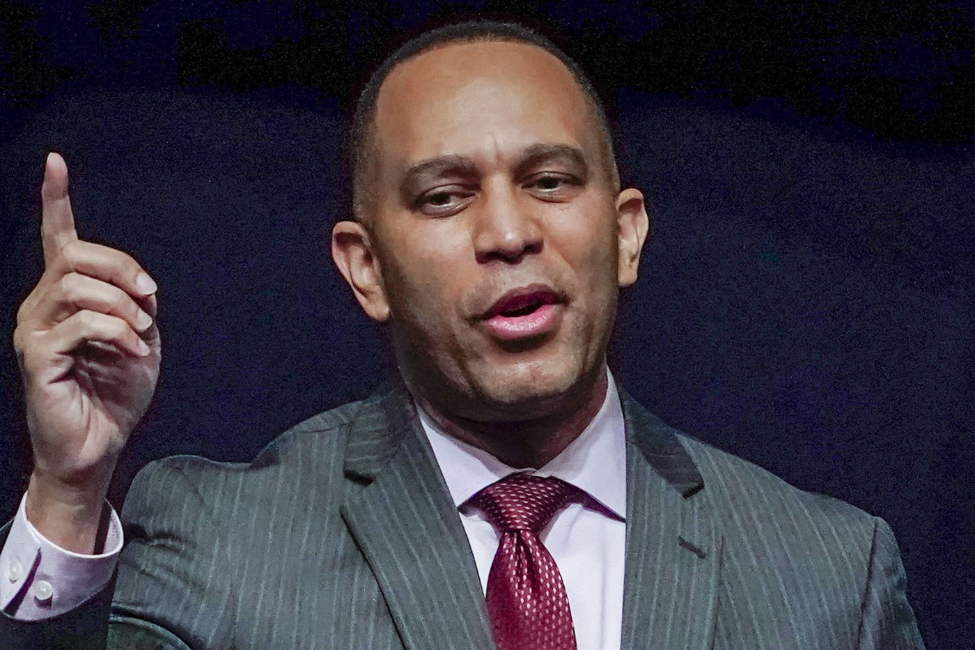 Hakeem Jeffries chooses calm over chaos as Democrats work to win the House majority | iNFOnews.ca