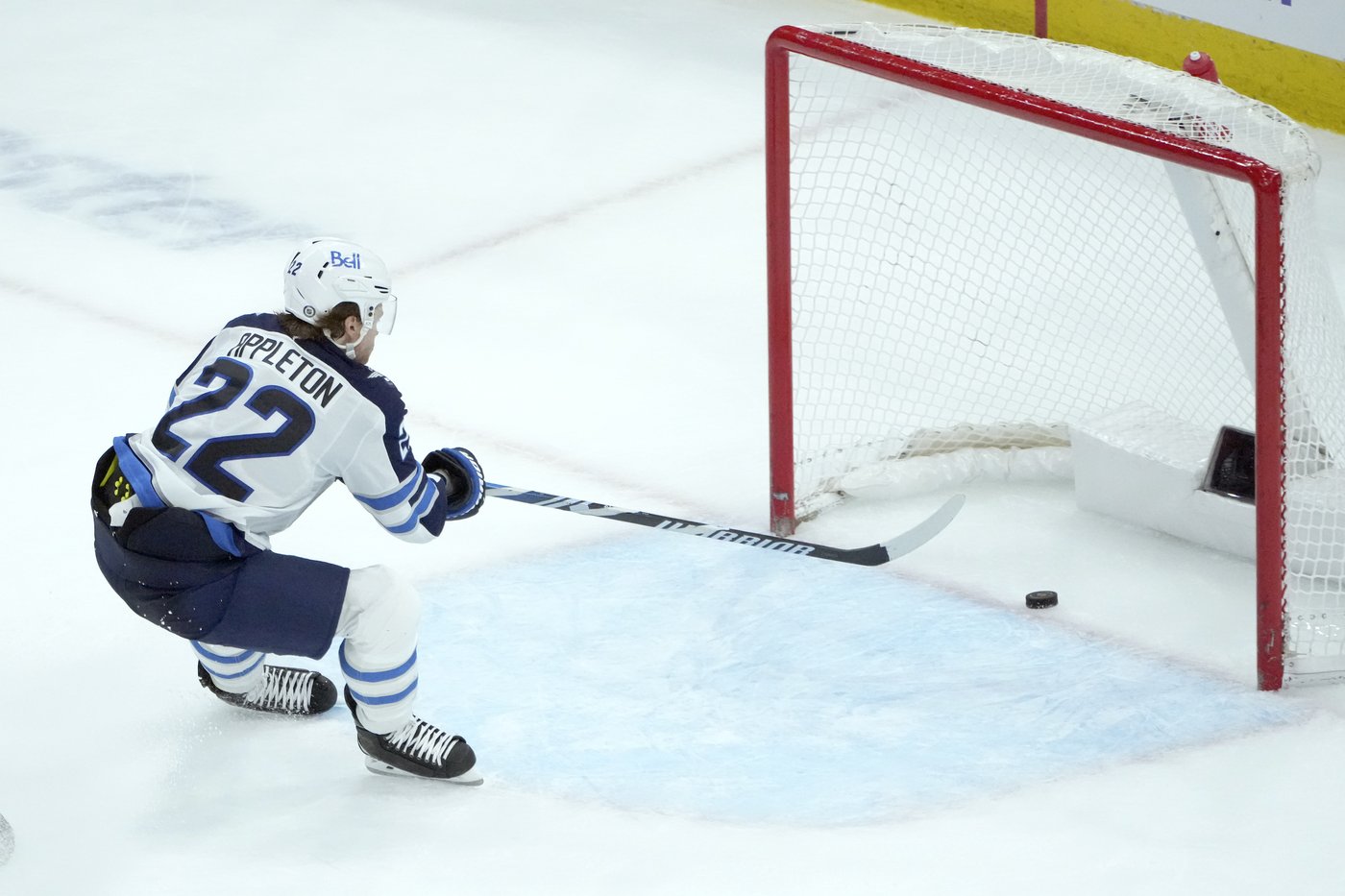 Scheifele scores as the Jets beat the Blackhawks 4-2 in Sorensen's first game | iNFOnews.ca Scheifele scores as the Jets beat the Blackhawks 4-2 in Sorensen's first game | iNFOnews.ca