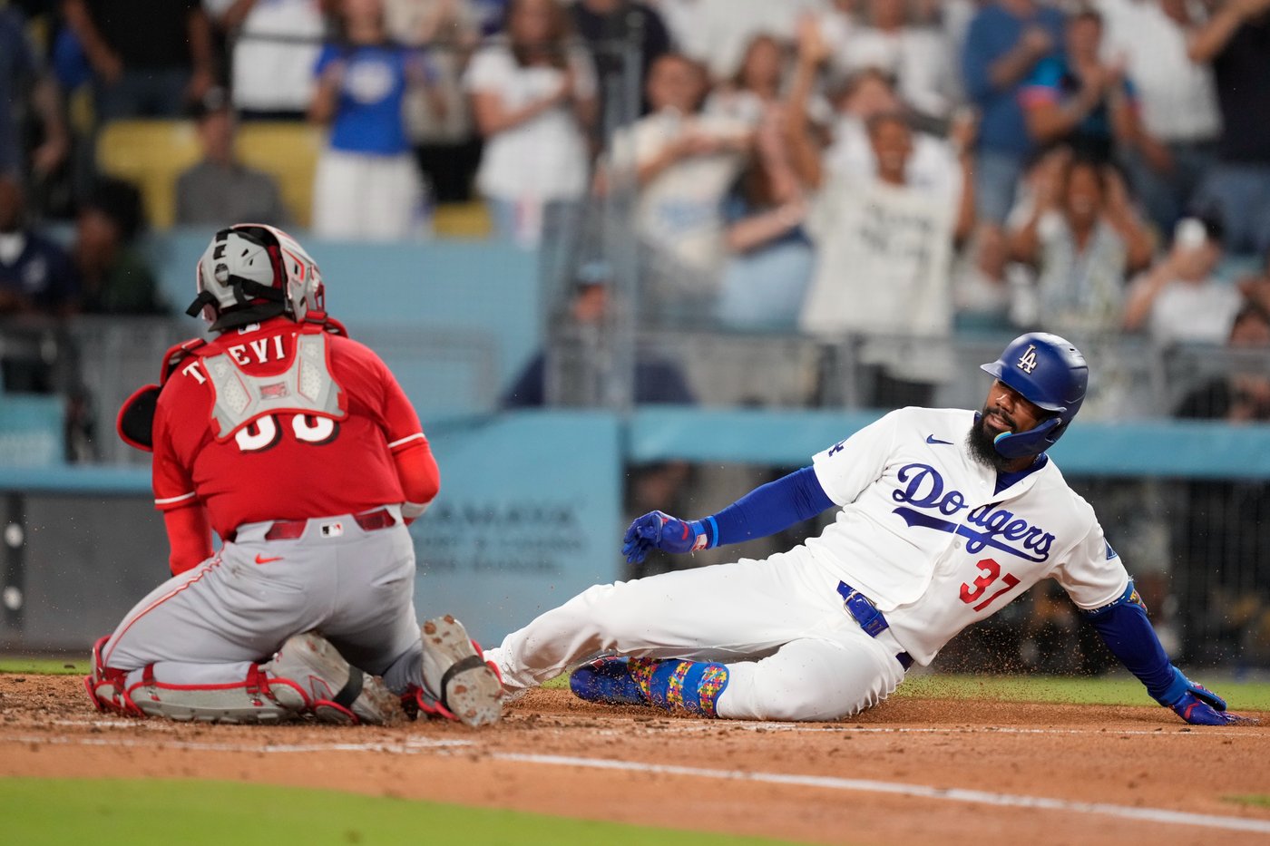 Tarik Skubal pitches the Dodgers past the Reds 3-2 for their 6th straight win | iNFOnews.ca Tarik Skubal pitches the Dodgers past the Reds 3-2 for their 6th straight win | iNFOnews.ca