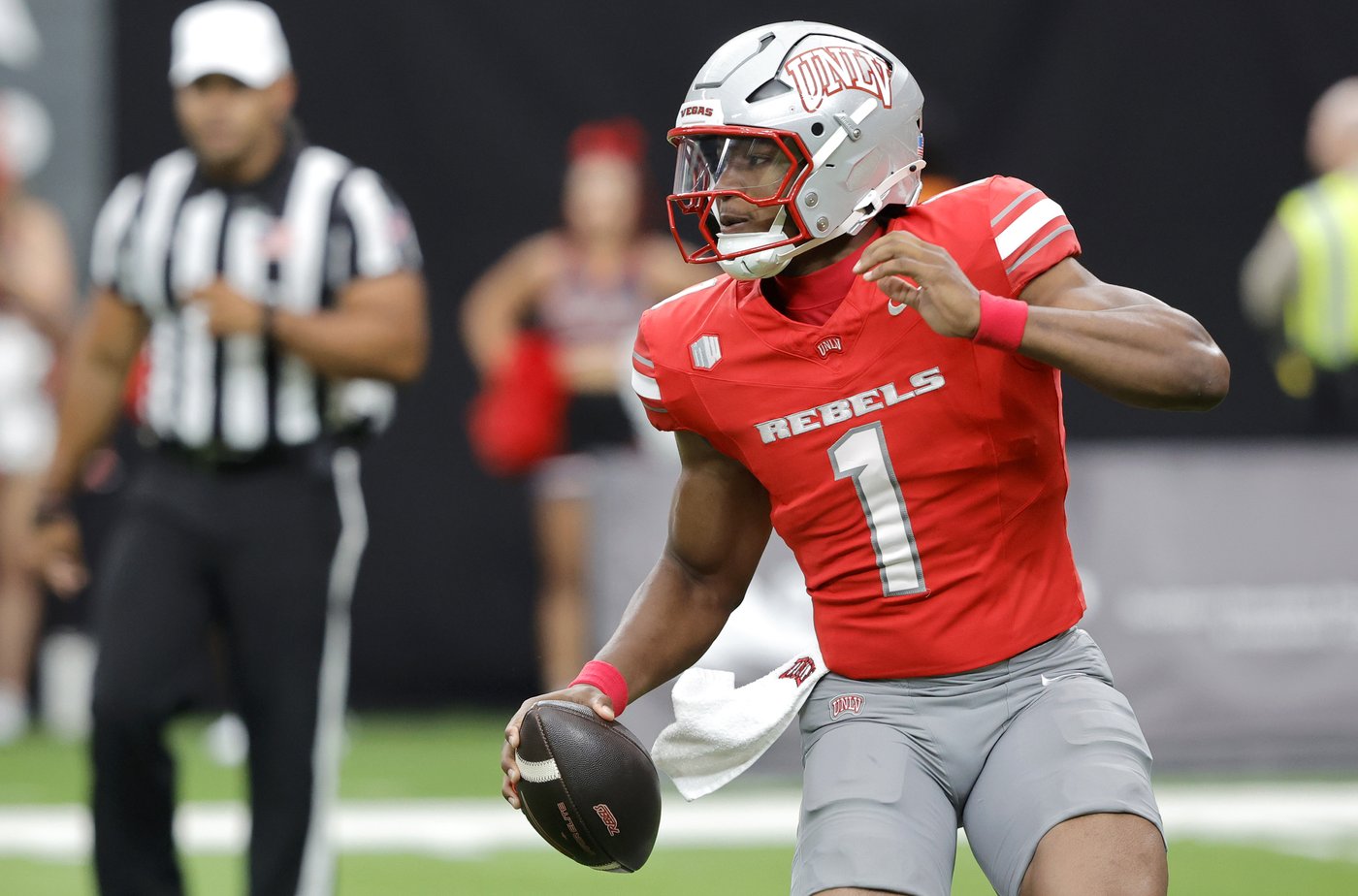 Jai'Den Thomas scores 3 TDs and UNLV holds off Idaho State 38-31 in Dan Mullen's debut as coach | iNFOnews.ca Jai'Den Thomas scores 3 TDs and UNLV holds off Idaho State 38-31 in Dan Mullen's debut as coach | iNFOnews.ca