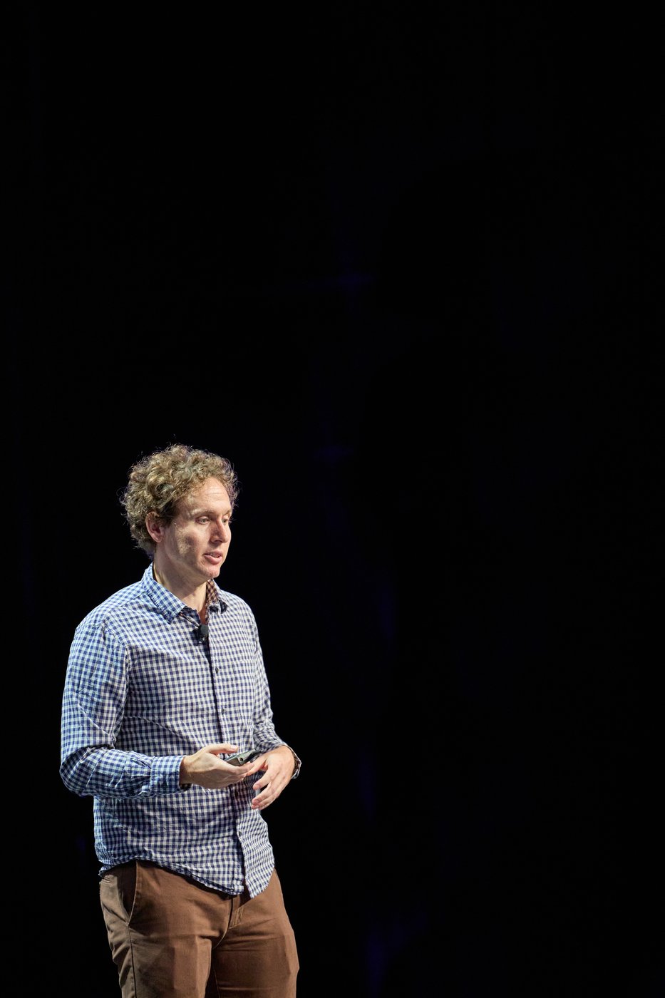 AI will get better than humans at cyber offence by 2030: Hinton Lectures speaker | iNFOnews.ca