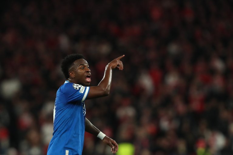 Infantino suggests players could be sent off for covering their mouths in confrontation | iNFOnews.ca