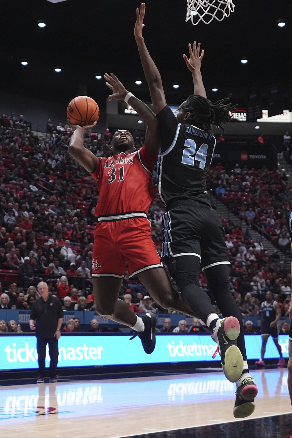 Boyd scores 17 points and No. 24 San Diego State beats crosstown rival San Diego 74-57 | iNFOnews.ca Boyd scores 17 points and No. 24 San Diego State beats crosstown rival San Diego 74-57 | iNFOnews.ca