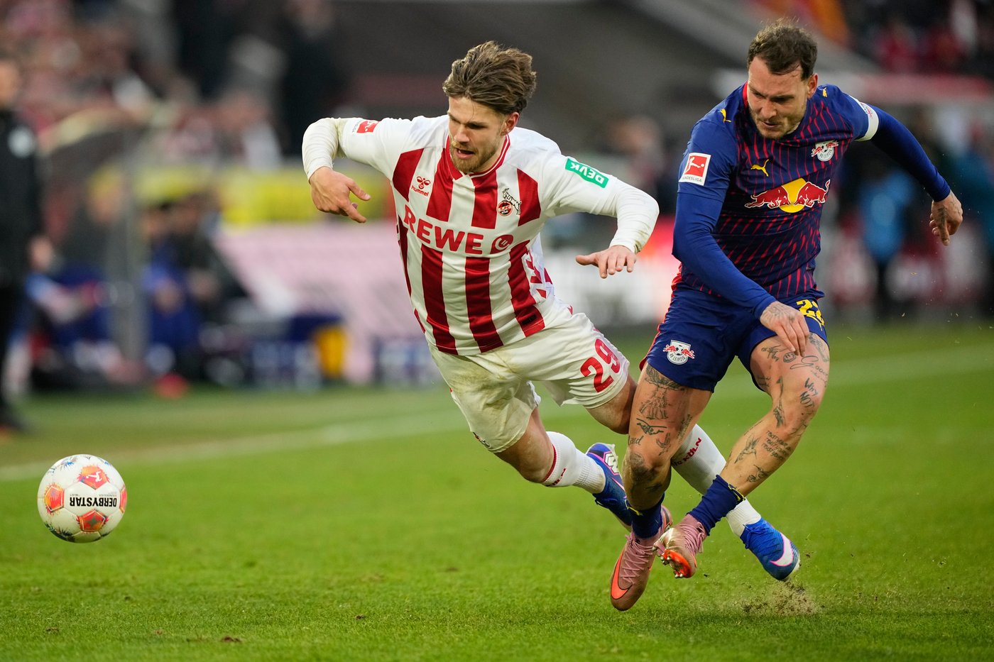 Kane scores 2 and Díaz gets a hat trick as Bayern routs 10-man Hoffenheim 5-1 in Bundesliga | iNFOnews.ca Kane scores 2 and Díaz gets a hat trick as Bayern routs 10-man Hoffenheim 5-1 in Bundesliga | iNFOnews.ca