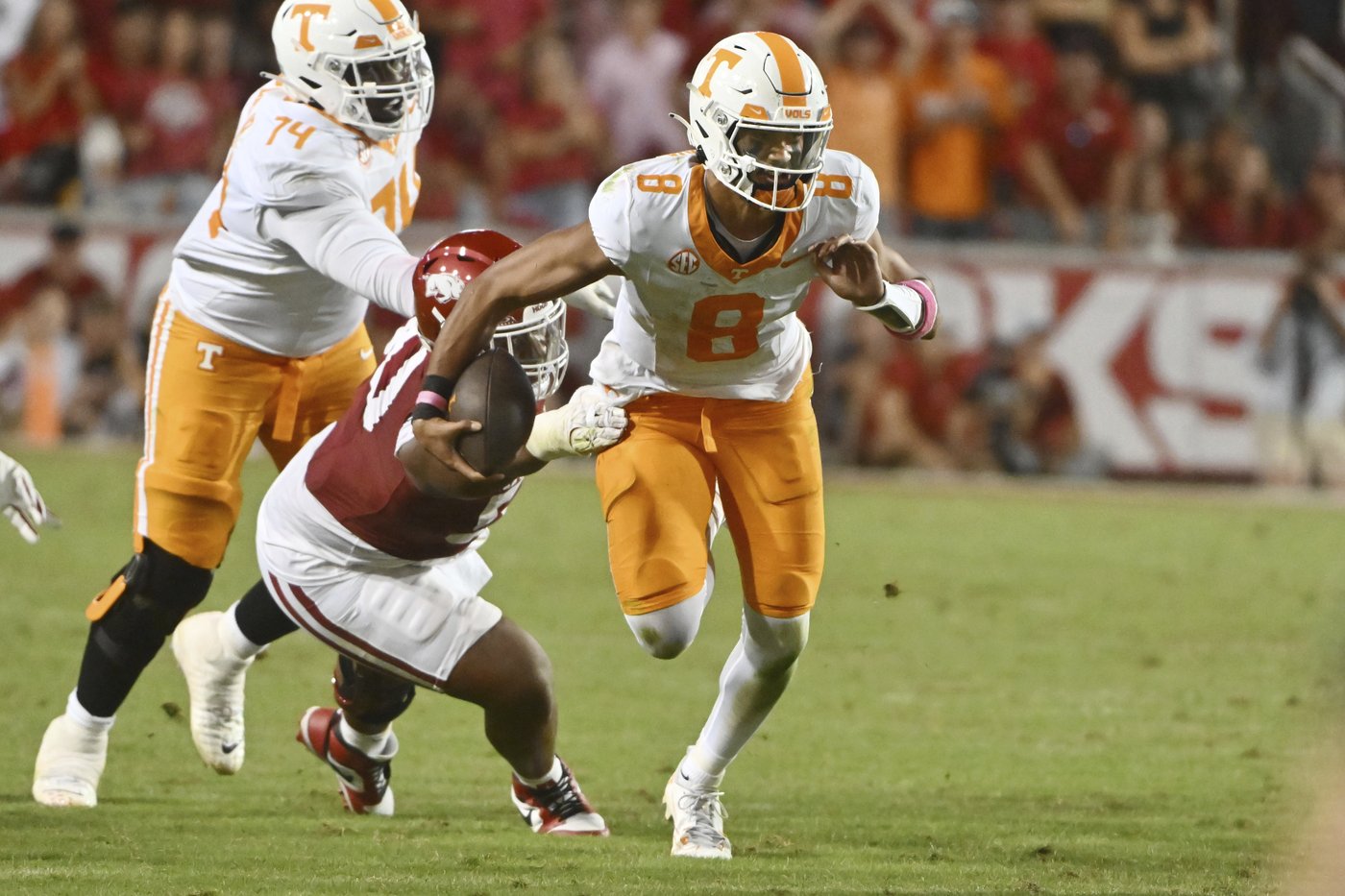 No. 1 Texas and No. 18 Oklahoma set for Red River Rivalry, SEC style | iNFOnews.ca