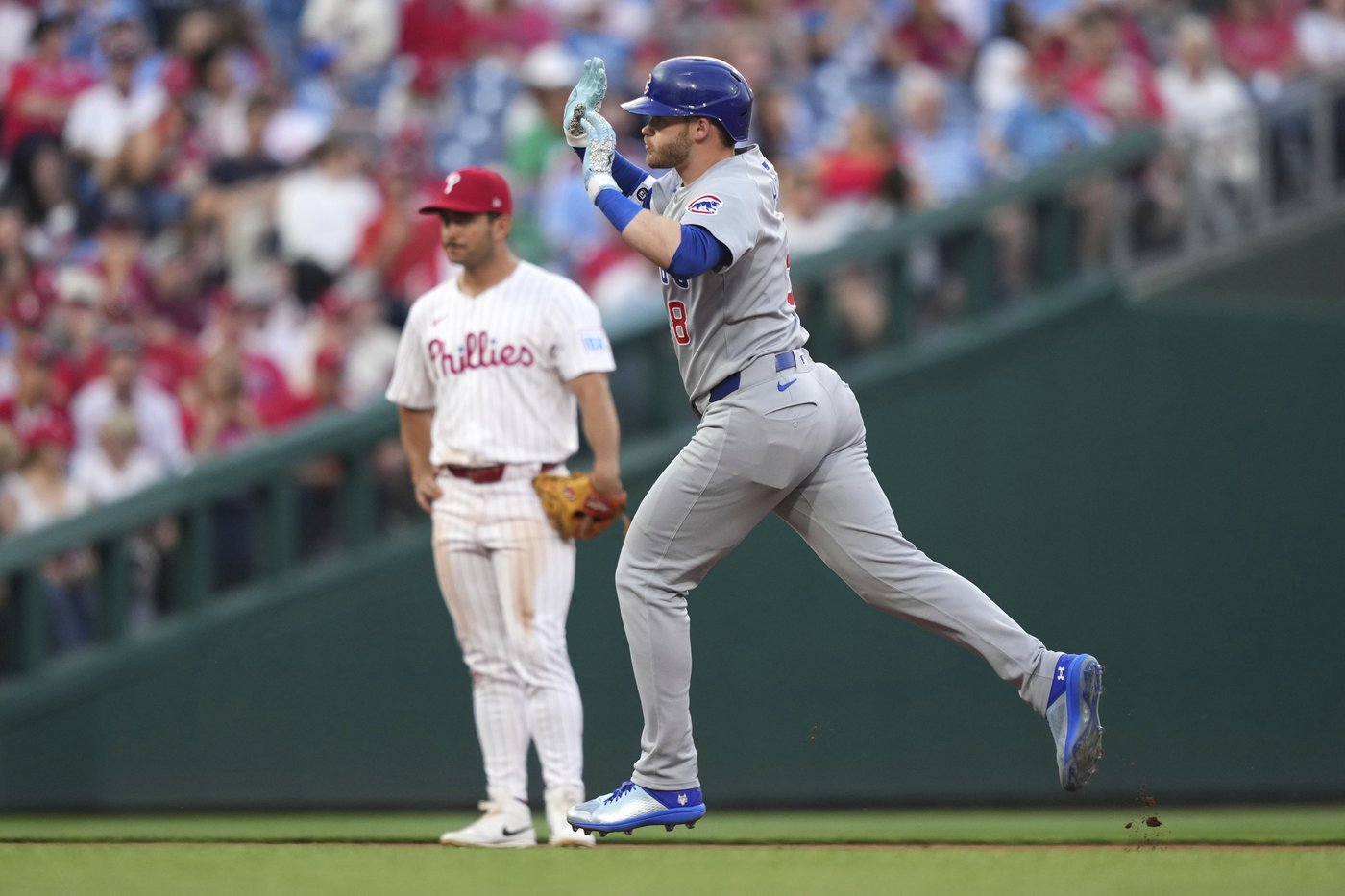 Happ homers twice to send the Cubs to an 8-4 win and hand the Phillies their 10th loss in 12 games | iNFOnews.ca Happ homers twice to send the Cubs to an 8-4 win and hand the Phillies their 10th loss in 12 games | iNFOnews.ca