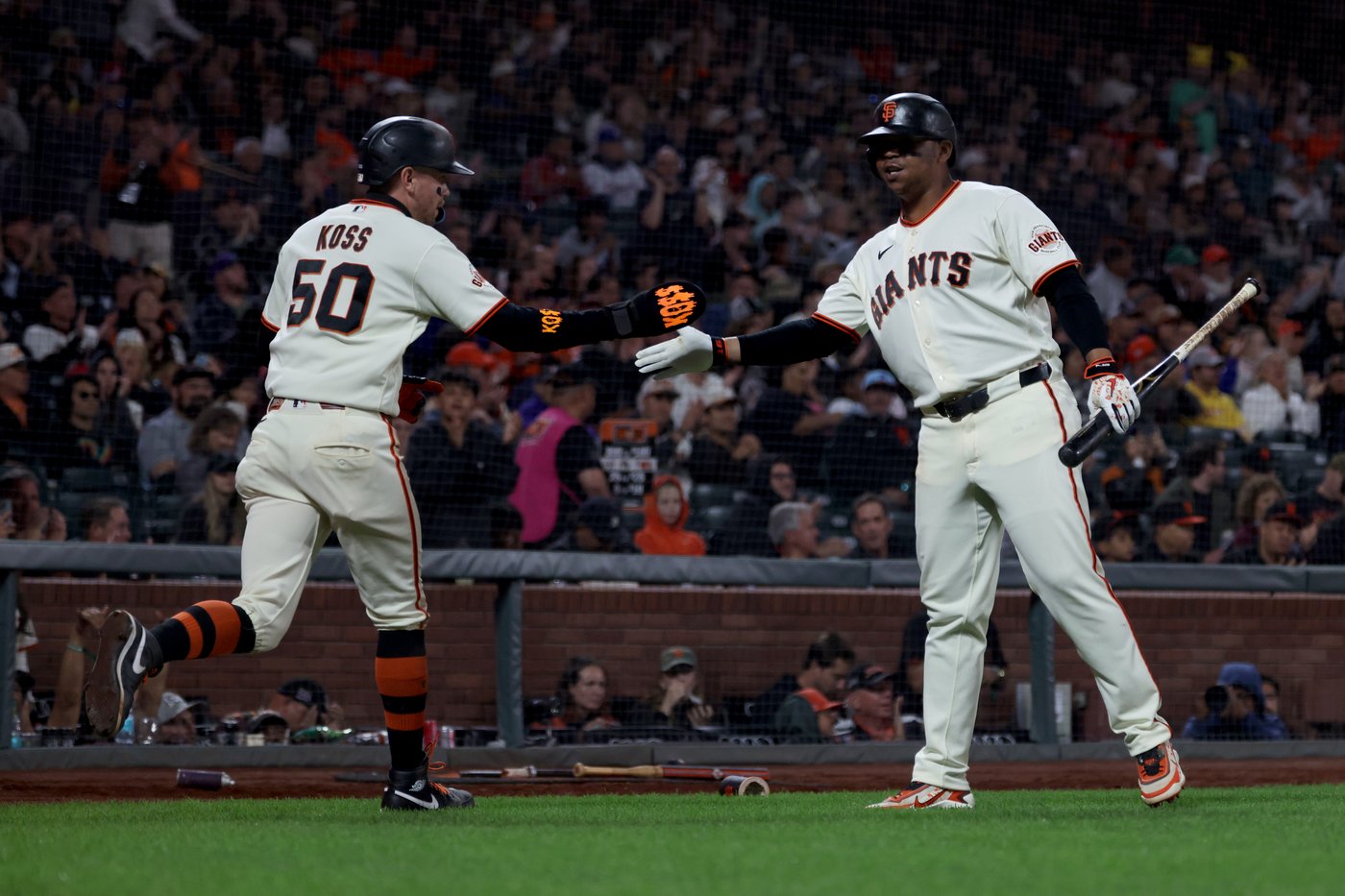 Drew Gilbert homers and Landen Roupp pitches 5 solid innings as Giants beat Diamondbacks 6-1 | iNFOnews.ca Drew Gilbert homers and Landen Roupp pitches 5 solid innings as Giants beat Diamondbacks 6-1 | iNFOnews.ca