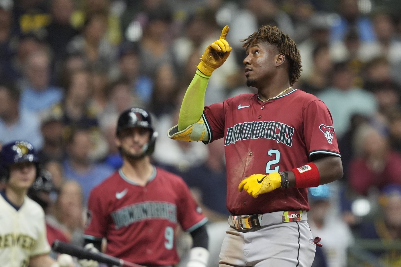 Alexander, Perdomo homer to help the Diamondbacks beat the Brewers, 3-2 | iNFOnews.ca